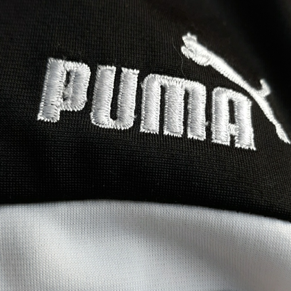 PUMA BLACK WHITE & GRAY ZIP UP RUNNING JACKET